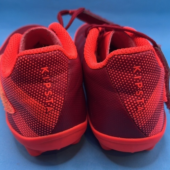 Ground soccer cleats burgundy/orange - kids
Size 12.5c - Picture 4 of 7